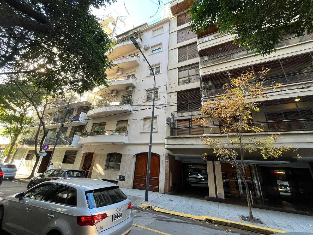 Semipiso 4 ambientes al frente a media cuadra de Av del Libertador 5