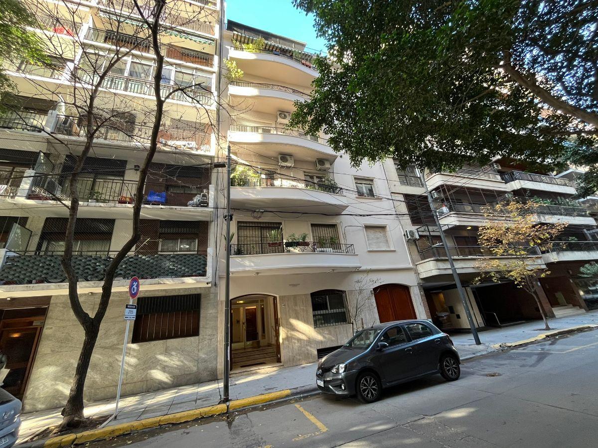 Semipiso 4 ambientes al frente a media cuadra de Av del Libertador