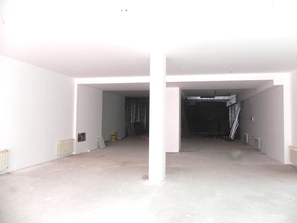Foto de Sobre calle San Martín al 400 Locales 1 y 2 unificados, imagen 4