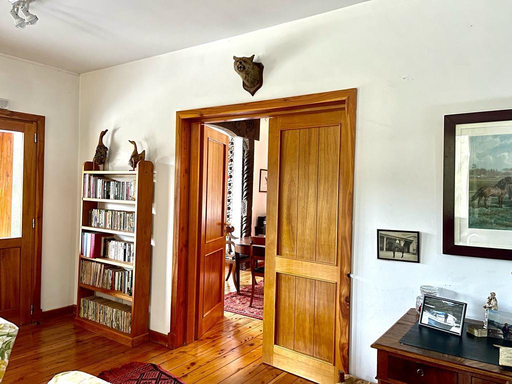 Exclusiva Propiedad en Venta Villa La Angostura 4