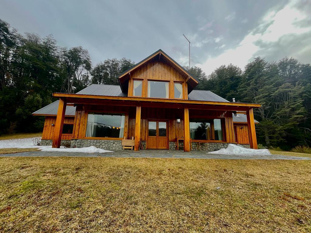 Exclusiva Propiedad en Venta Villa La Angostura 2