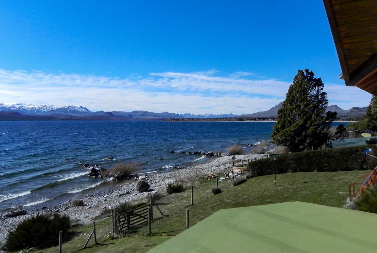 Bo. Las Chacras Casa en Venta con Acceso Directo Al Lago Nahuel Huapi 1