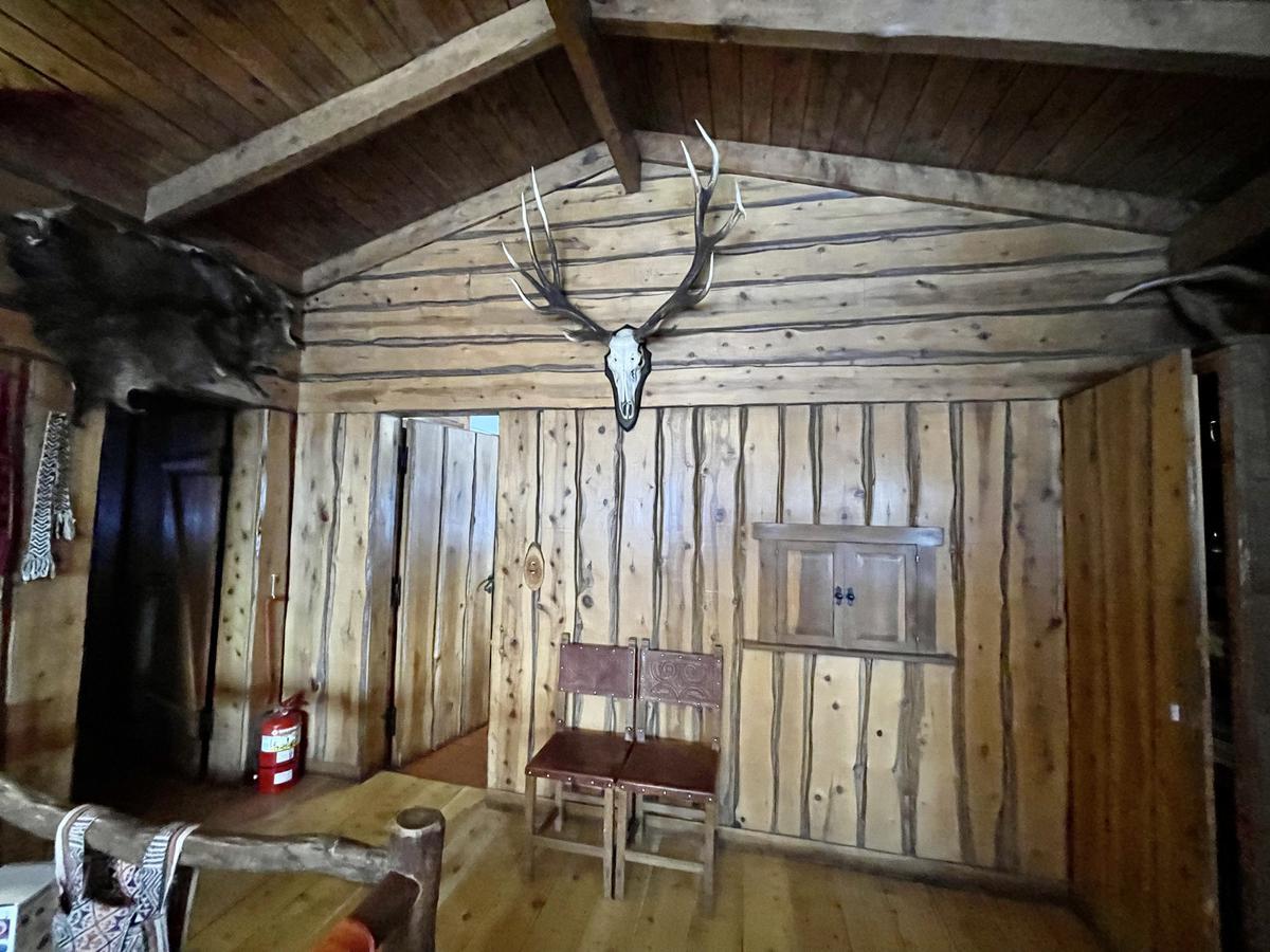 Casa y Gran Terreno en Base del Cerro Catedral Bariloche 1