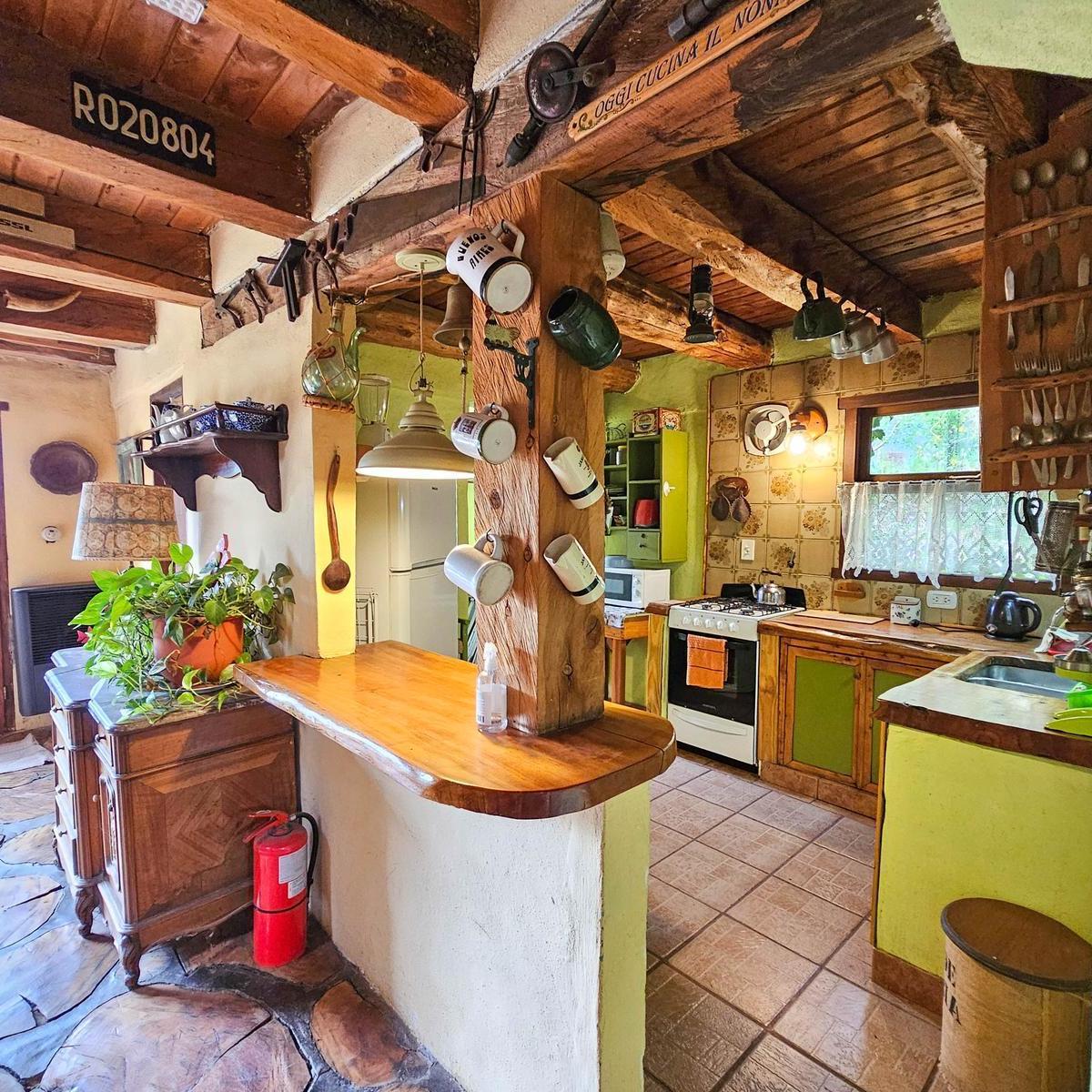 Bo. Nahuel Malal - 2 Casas en Venta - Bariloche 4