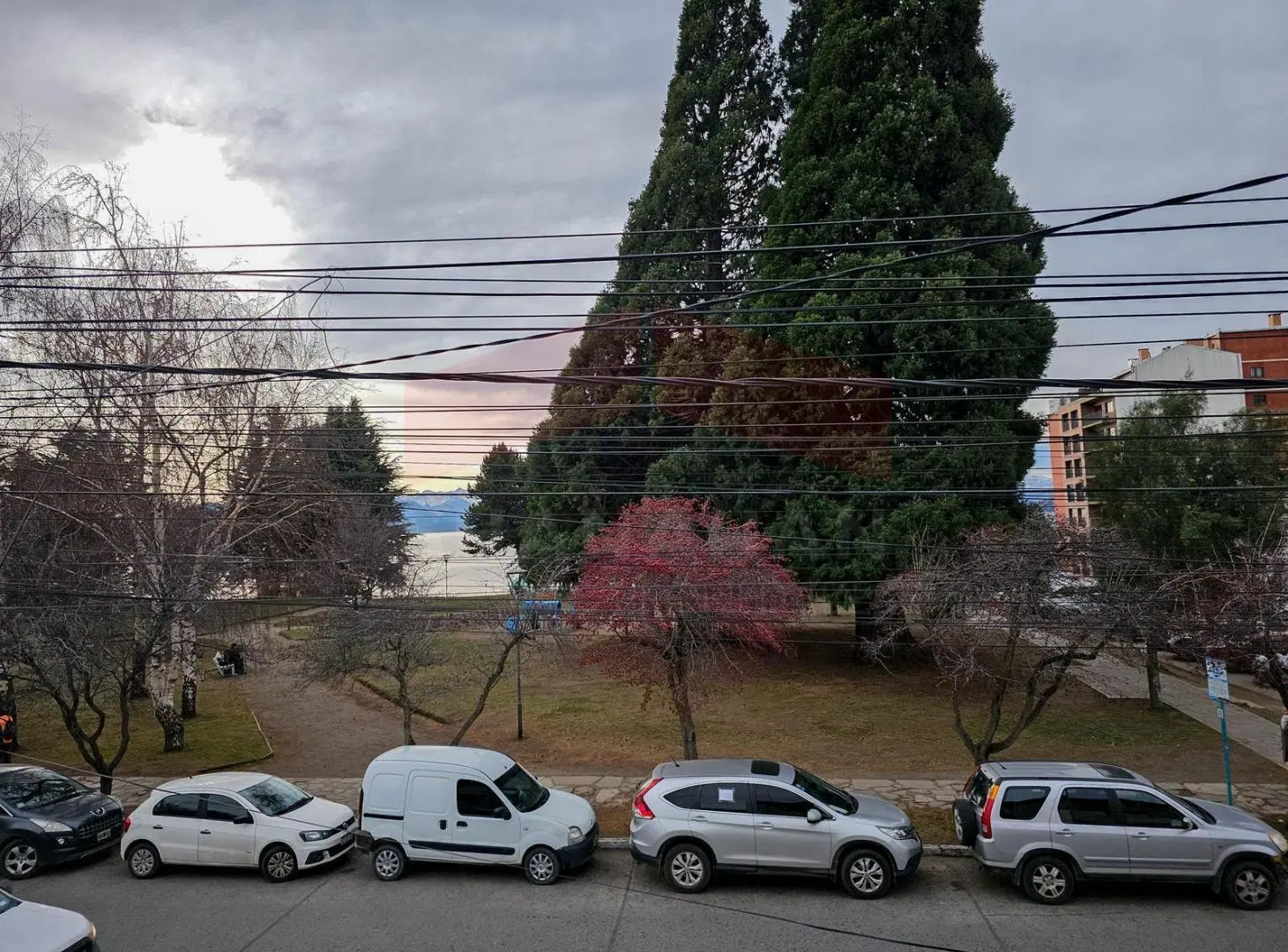Alquiler amplia oficina en microcentro - Bariloche 2