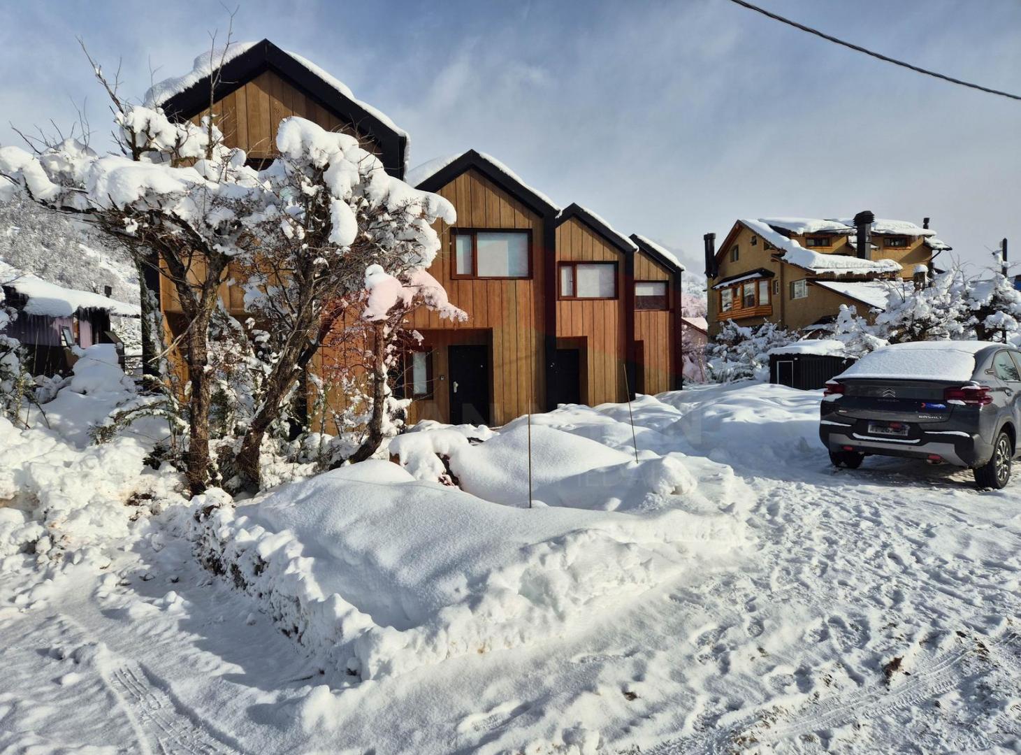 Foto de venta complejo de 4 cabañas en Co. Catedral - Bariloche, imagen 1
