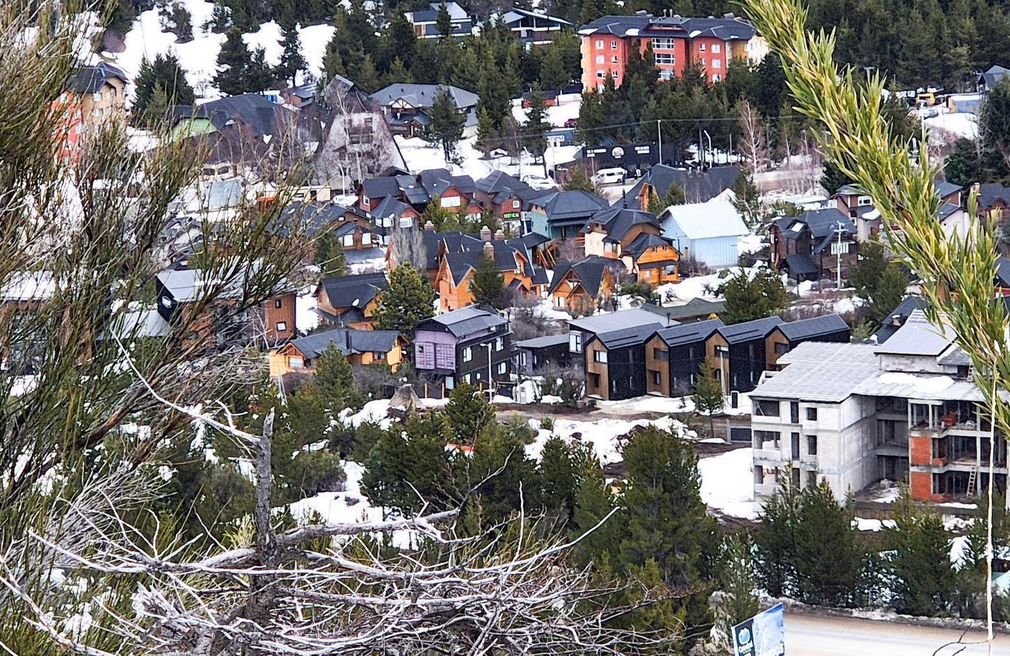 Foto de venta complejo de 4 cabañas en Co. Catedral - Bariloche, imagen 2