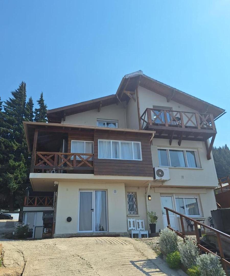 Foto de Venta complejo de 10 departamentos - Centro Bariloche, imagen 2