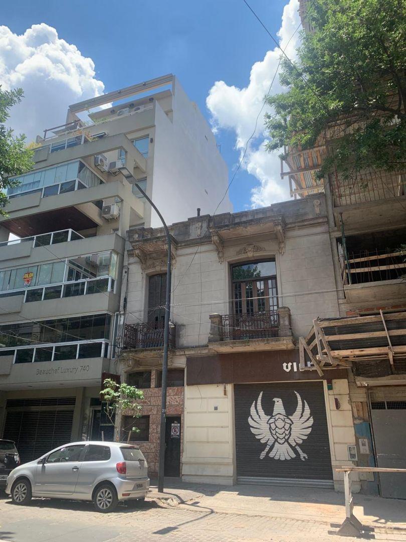 Lote . | BEAUCHEF al 700