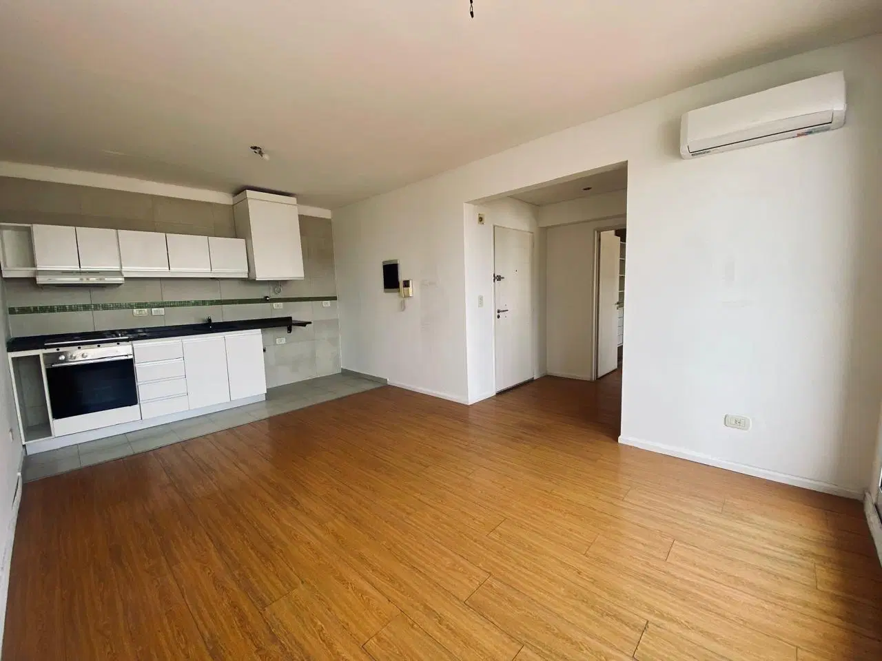 Departamento 2 ambientes. | GAVILAN al 500 5