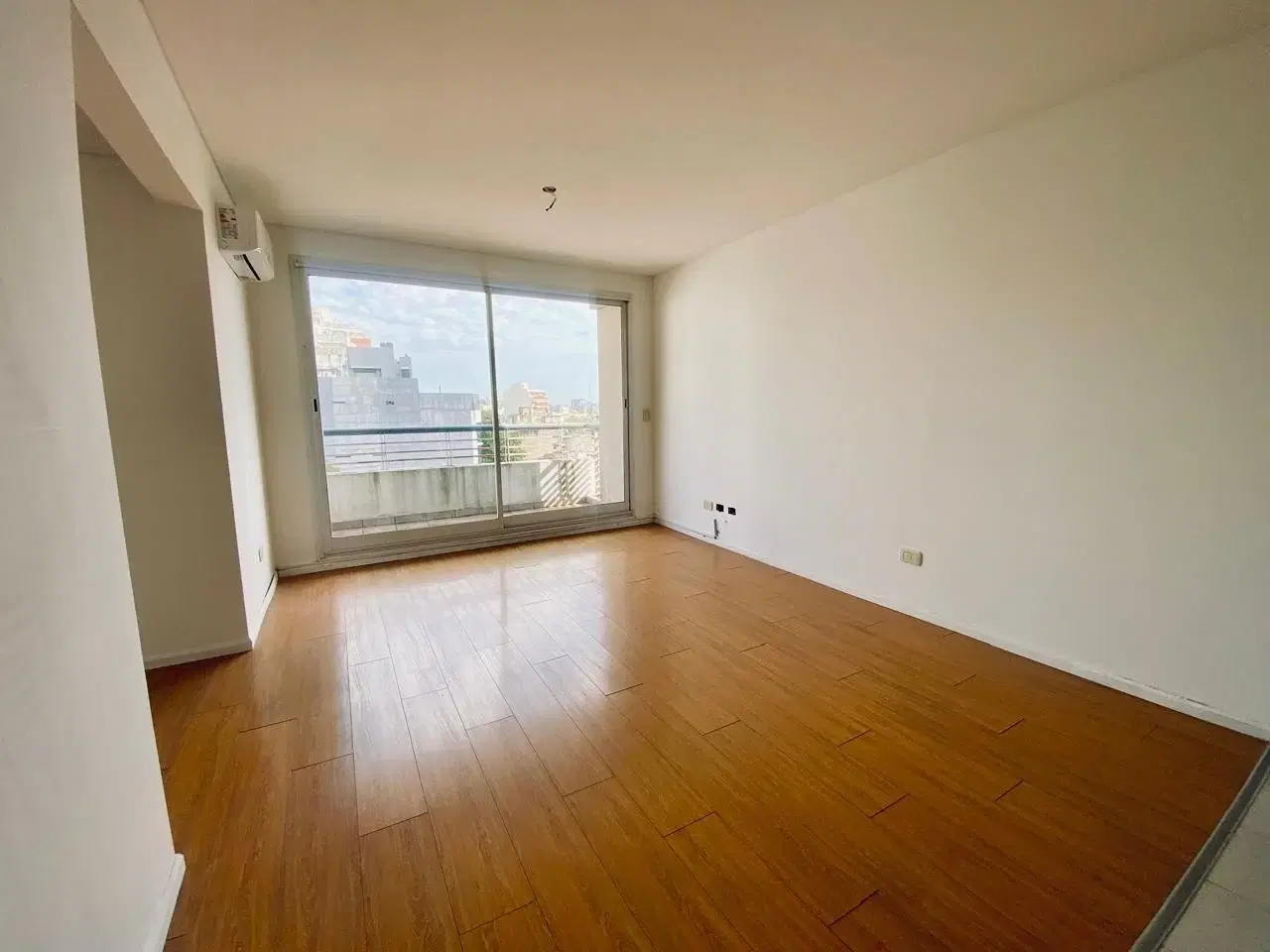 Departamento 2 ambientes. | GAVILAN al 500 4