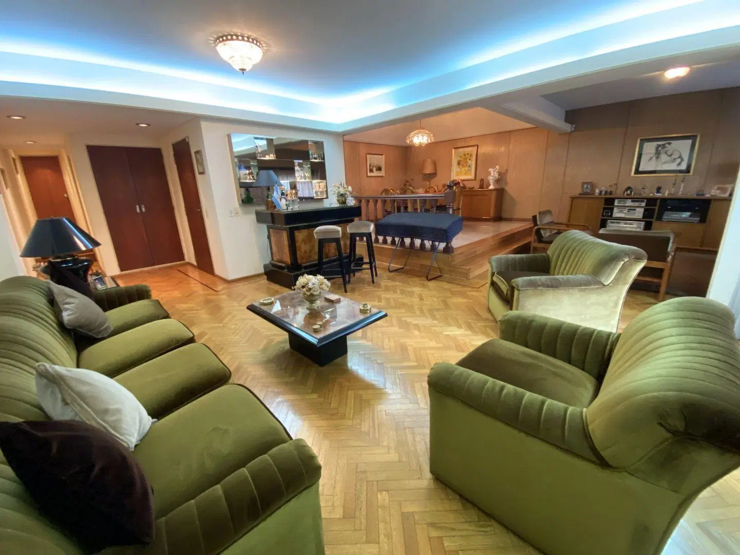 Departamento 5 ambientes. | VALLE al 600 2