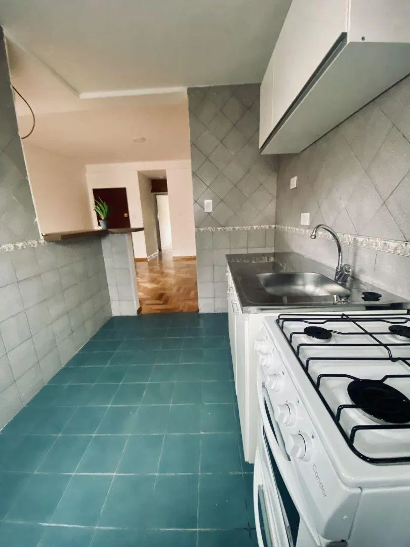 Departamento 2 ambientes. | VALLE al 700 8