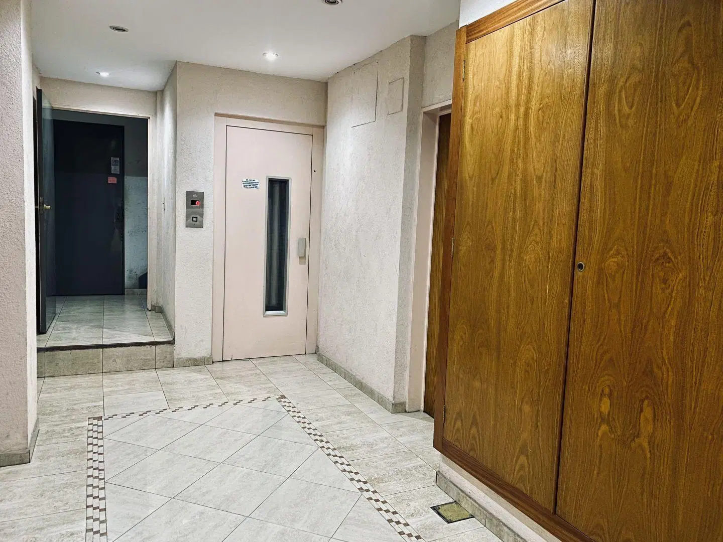 Departamento 2 ambientes. | VALLE al 700 5
