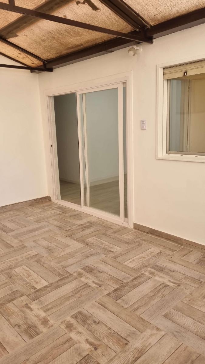Foto de VENTA - DEPAPARTAMENTO DIVIDIDO EN 2 AMBIENTES C/ PATIO - BALVANERA, imagen 3