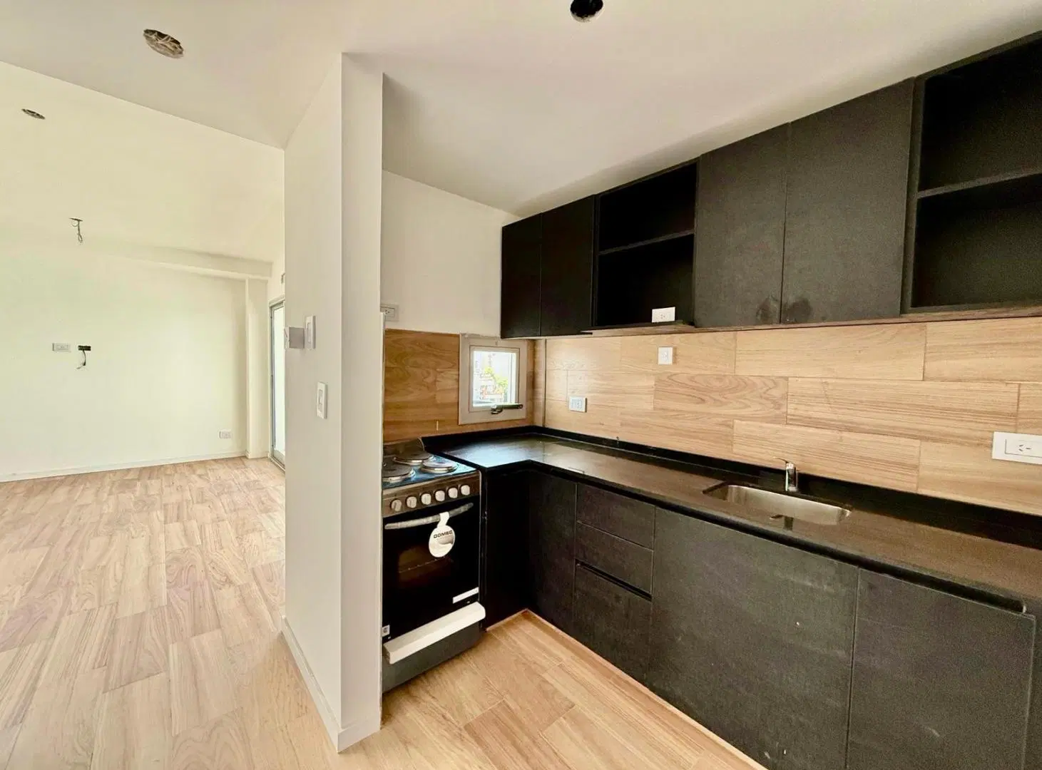 VENTA Departamento en Villa Crespo.TRES AMBIENTES.BAÑO Y TOIL.APTO PROFESIONAL.PARRILLA 8
