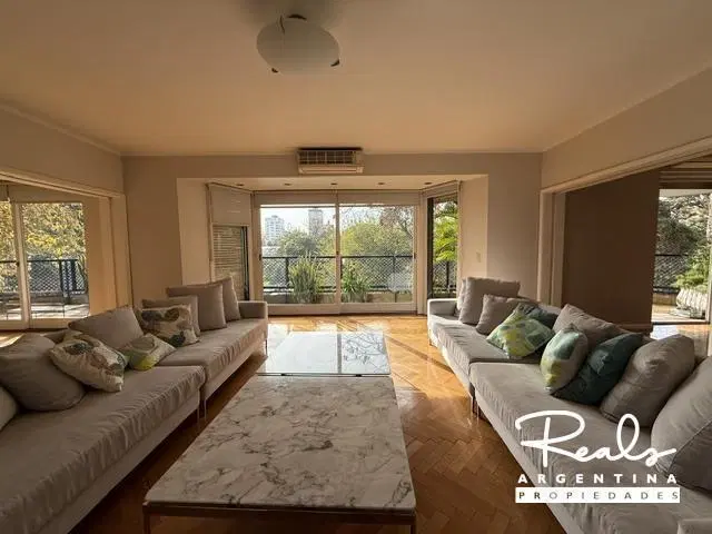 VENTA EN BELGRANO  piso 4 dormitorios. categoría. cochera . vigilancia 4