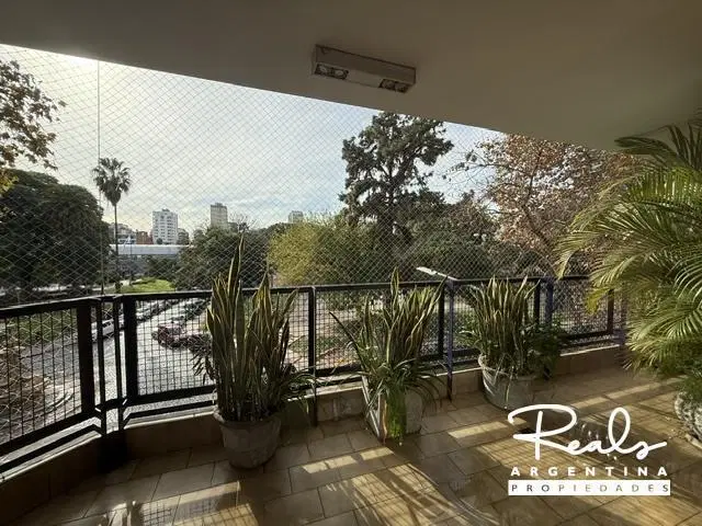 VENTA EN BELGRANO  piso 4 dormitorios. categoría. cochera . vigilancia 8
