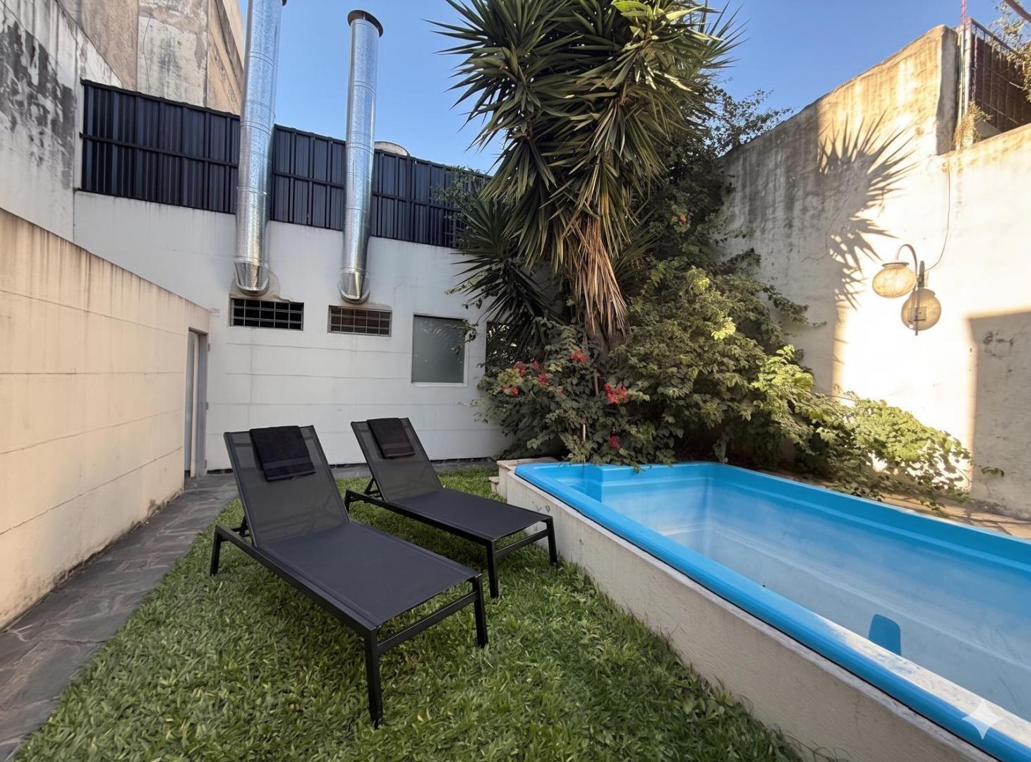 Foto de VENTA COLEGIALES edificio corporativo, 2 cocheras. jardín. pileta, parrilla., imagen 4