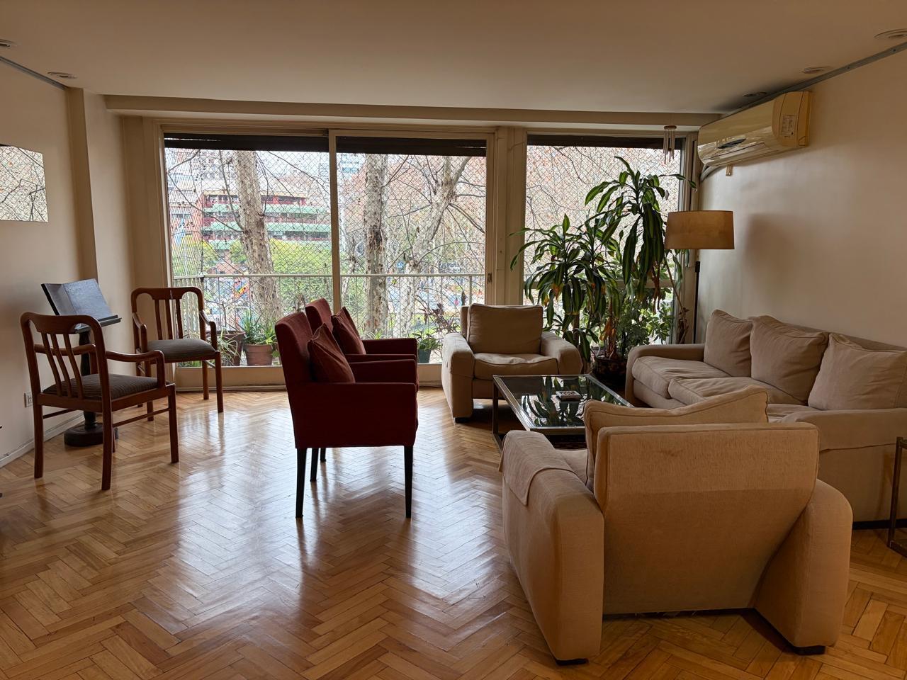 Foto de VENTA DEPARTAMENTO EN RECOLETA. 3 DORMITORIOS. DEPENDENCIA DE, imagen 3