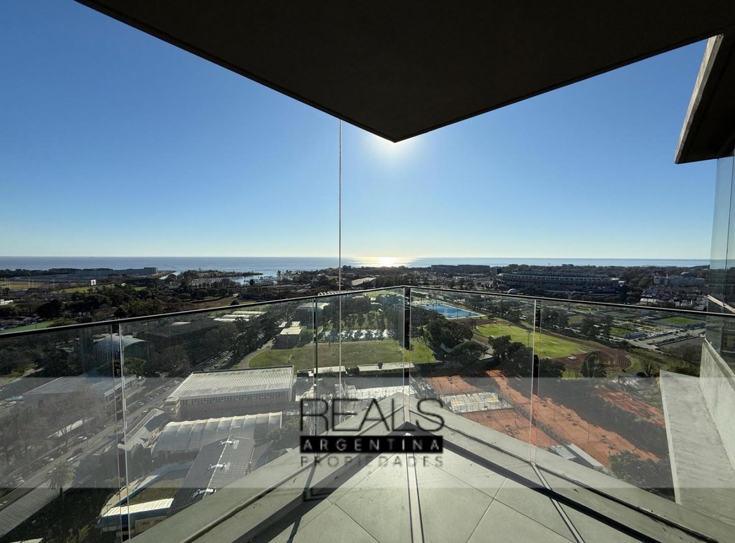 Foto de QUANTUM BELLINI, VENTA 4 SUITES.3 COCHERAS.FULL AMENITIES.VISTA AL RIO., imagen 2