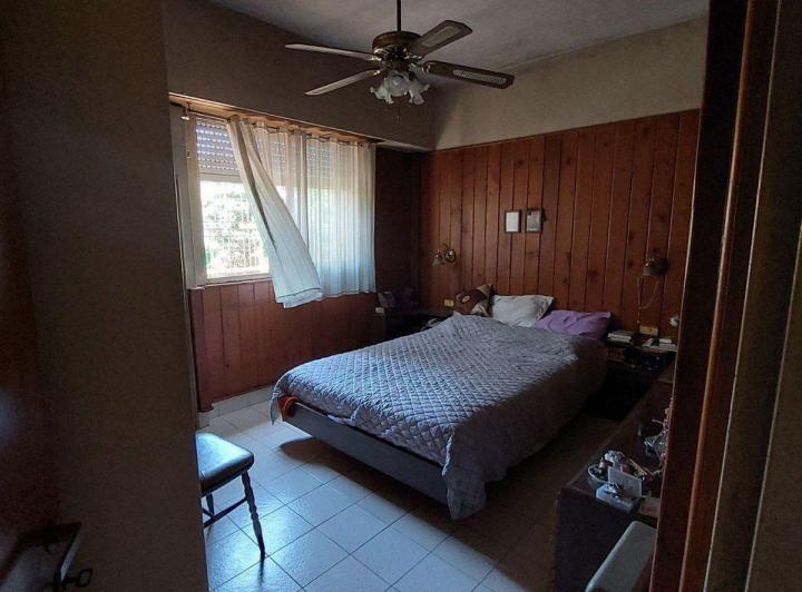 Venta Casa con 2 dptos independientes, Boedo 5