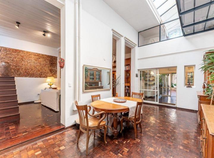 VENTA V CRESPO ESPECTACULAR CASA 300 M2 2 PLANTAS 3