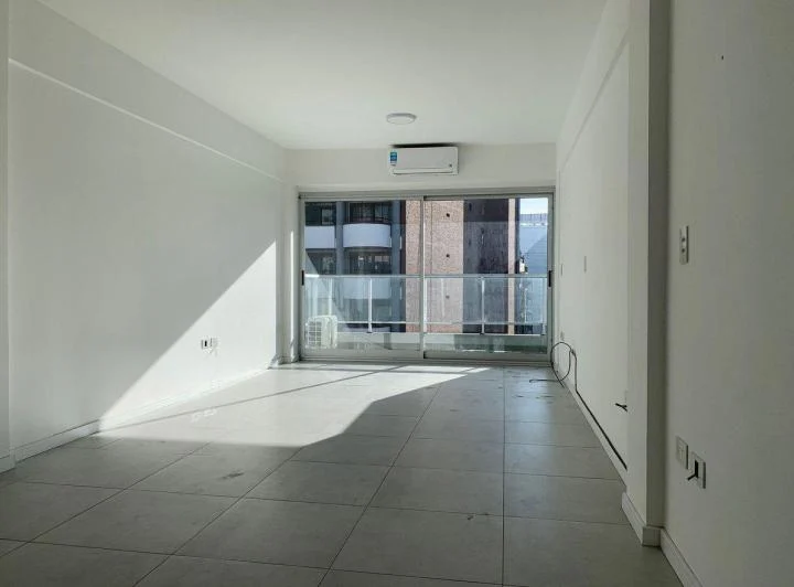 ALTO SUPER LUMINOSO NUEVO CASI A ESTRENAR 1