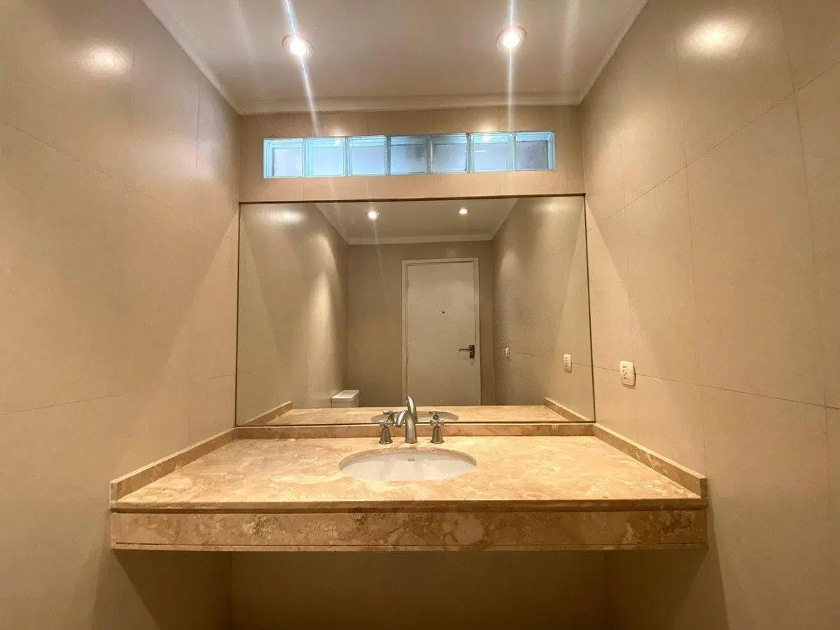Piso Premium en Avenida Quintana y Ayacucho. 5
