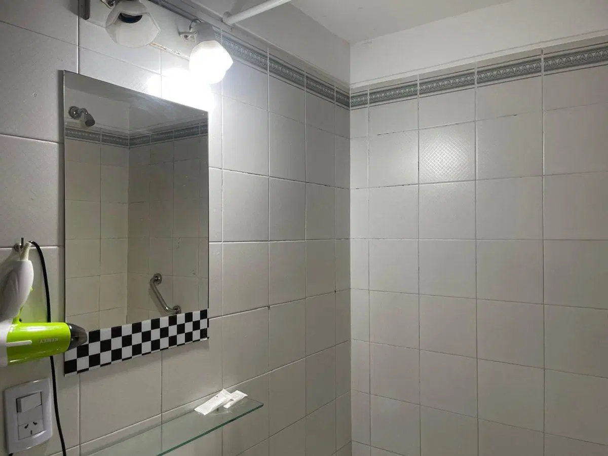 Venta 2 Ambientes  con cochera en TTe. Peronal 900 4