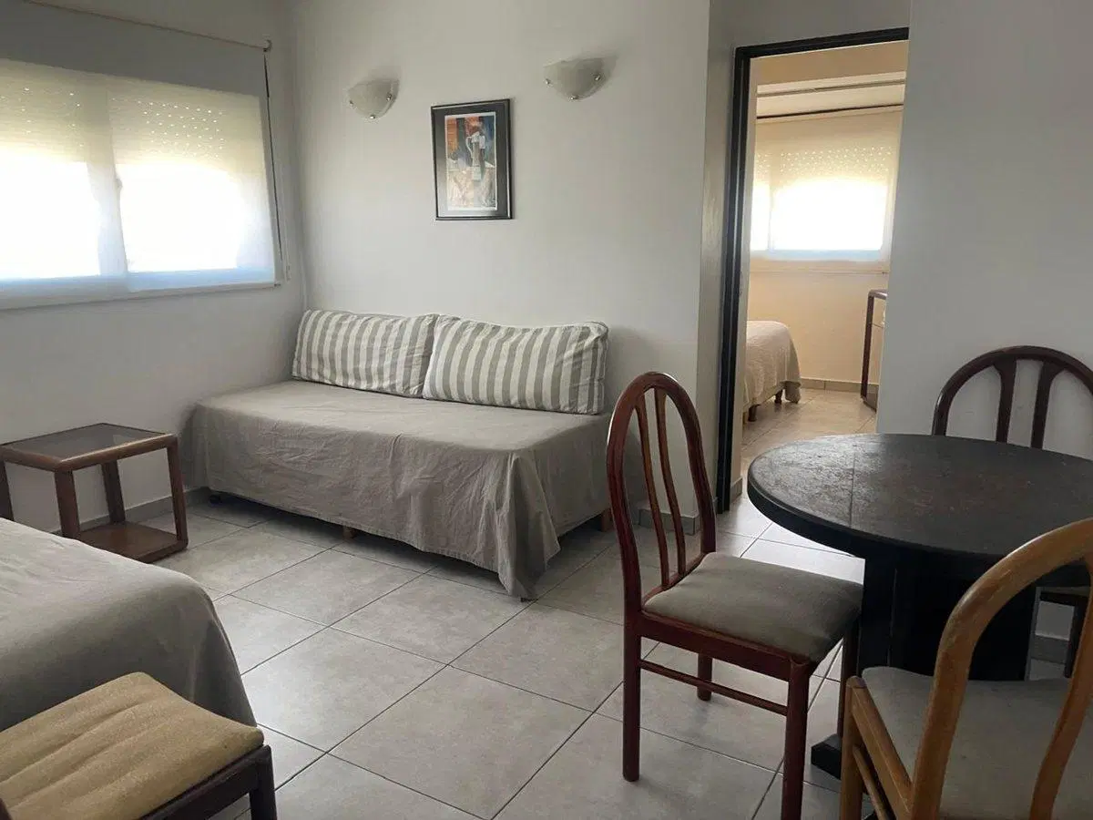 Venta 2 Ambientes  con cochera en TTe. Peronal 900 3