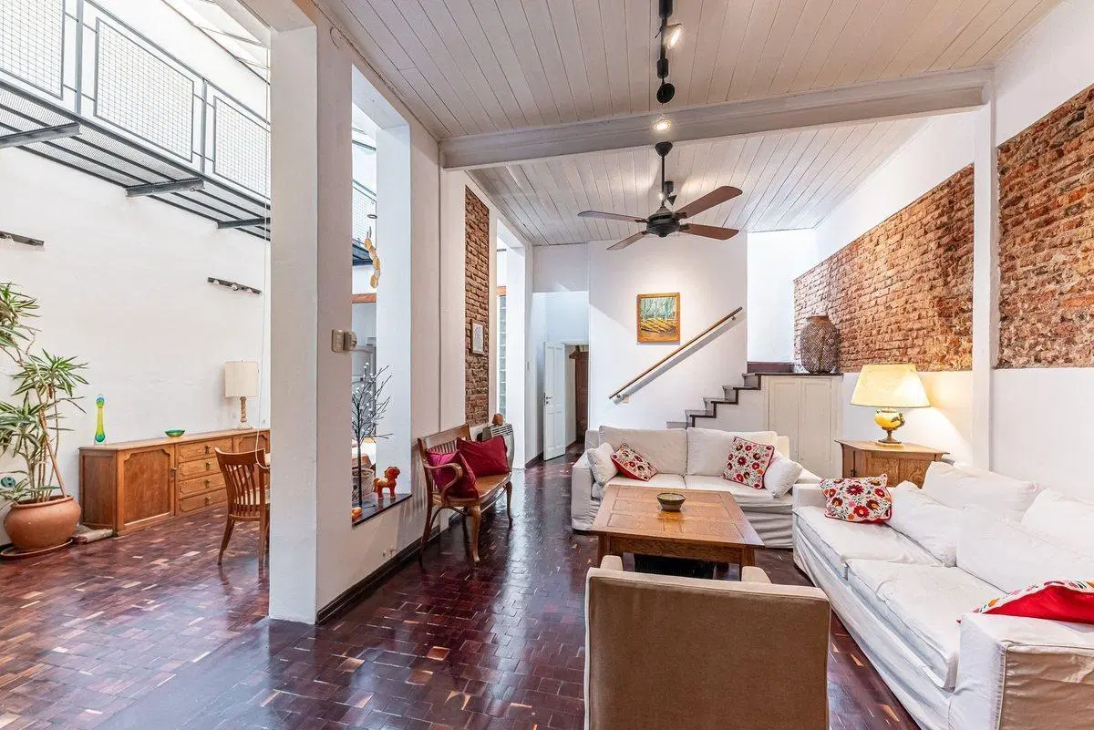 VENTA V CRESPO ESPECTACULAR CASA 300 M2 2 PLANTAS 3