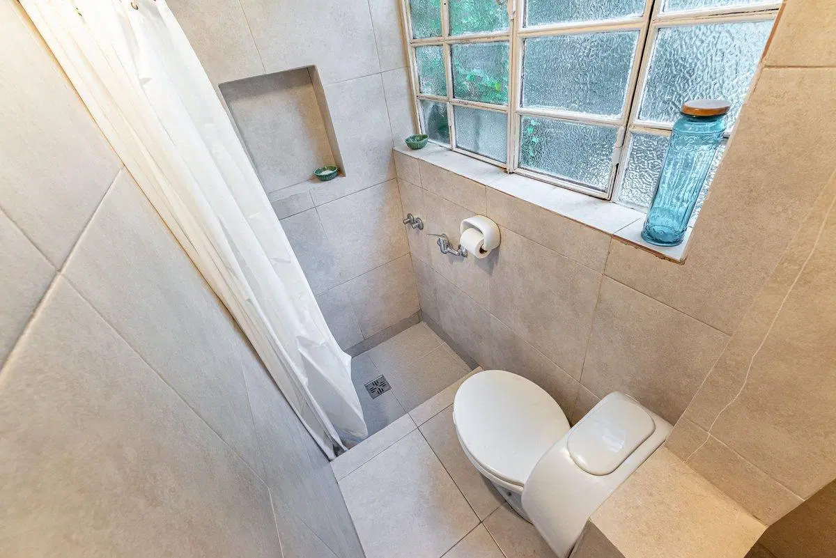 VENTA V CRESPO ESPECTACULAR CASA 300 M2 2 PLANTAS 4