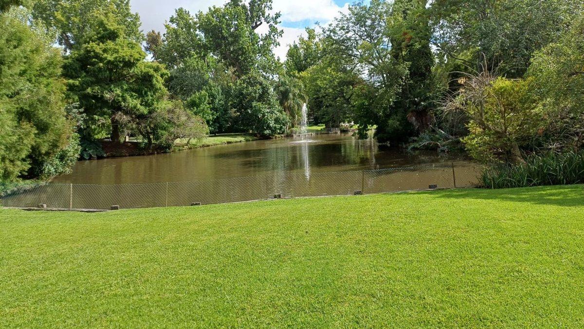 CASA 8 AMBIENTES  PILETA . COUNTRY ABRIL EL LAGO