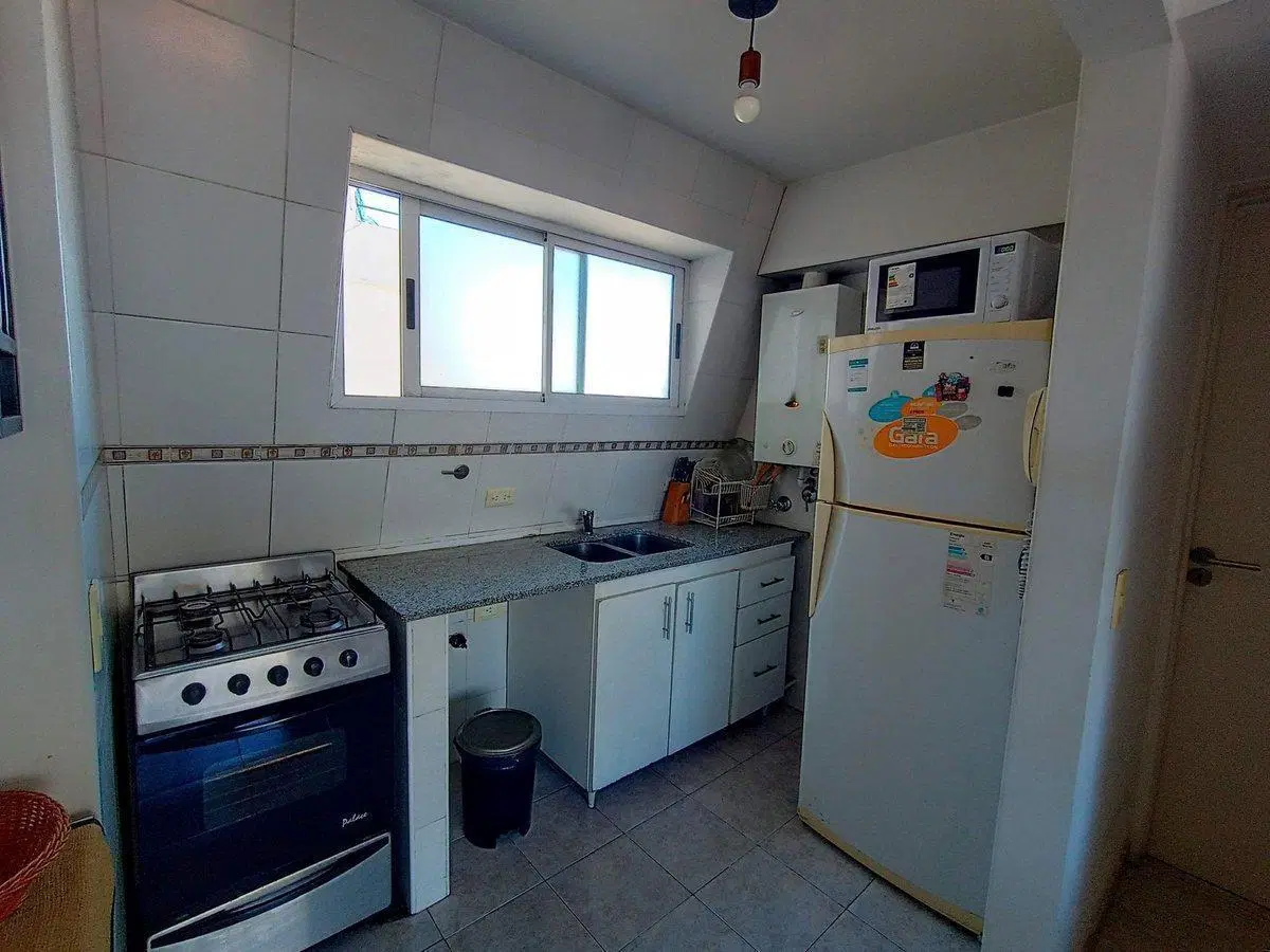 VENTA DEPARTAMENTO 2 AMBIENTES PISO ALTO C/ BALCON 4