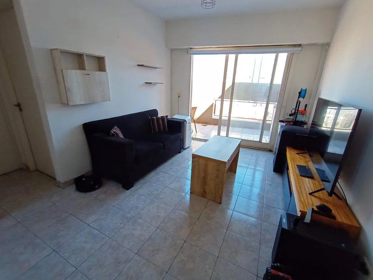 VENTA DEPARTAMENTO 2 AMBIENTES PISO ALTO C/ BALCON 2