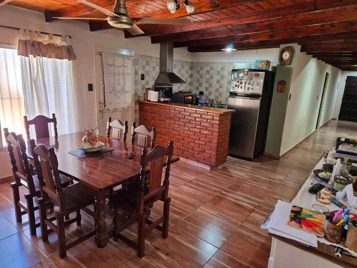 CASA VENTA 3 DORM +PILETA ADELANTO Y CUOTAS 2