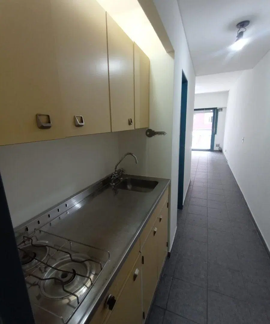 VENTA MONOAMBIENTE CON BALCÓN 5