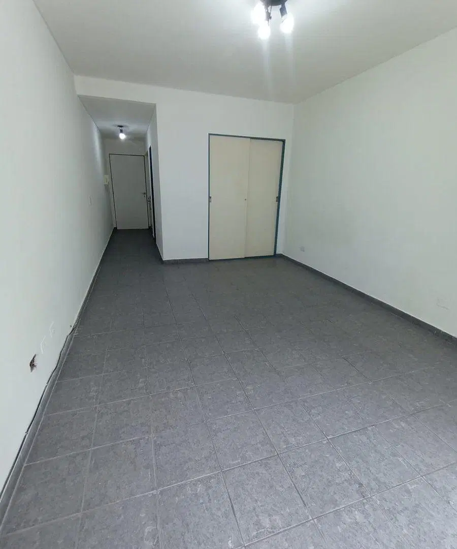 VENTA MONOAMBIENTE CON BALCÓN 4