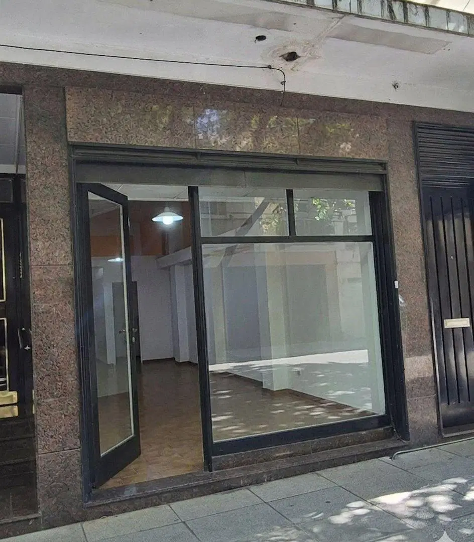 OPORTUNIDAD LOCAL COMERCIAL EN BELGRANO 4