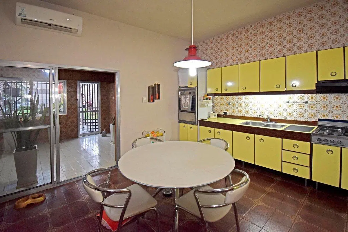 VENTA CASA  MULTIFAMILIAR EN ALBARIÑO 2162 CABA 5