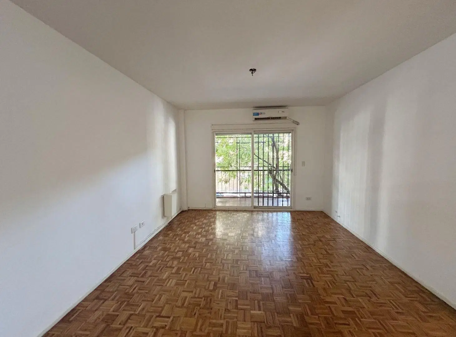 Venta Belgrano 4 amb con cochera y patio 3