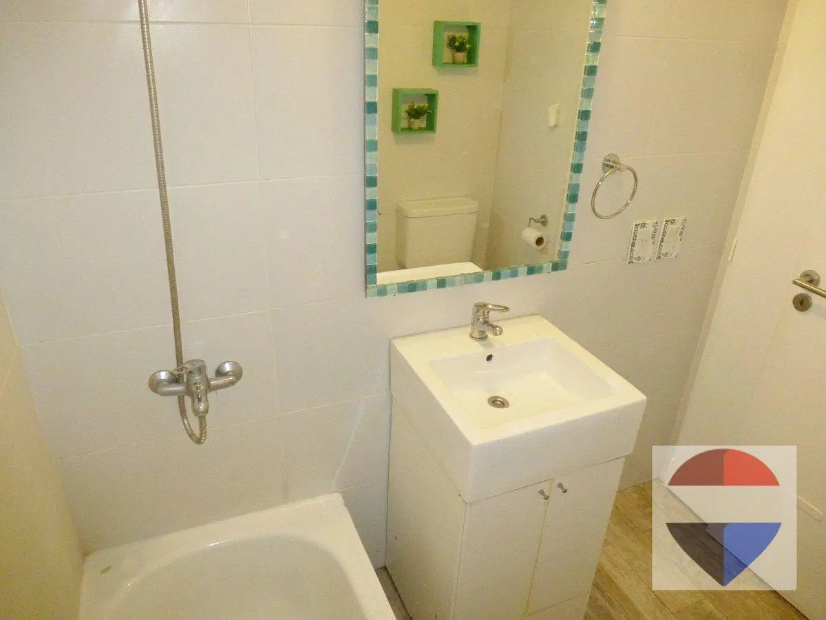 Depto VENTA monoambiente dividido 2 amb AC y AProf 4