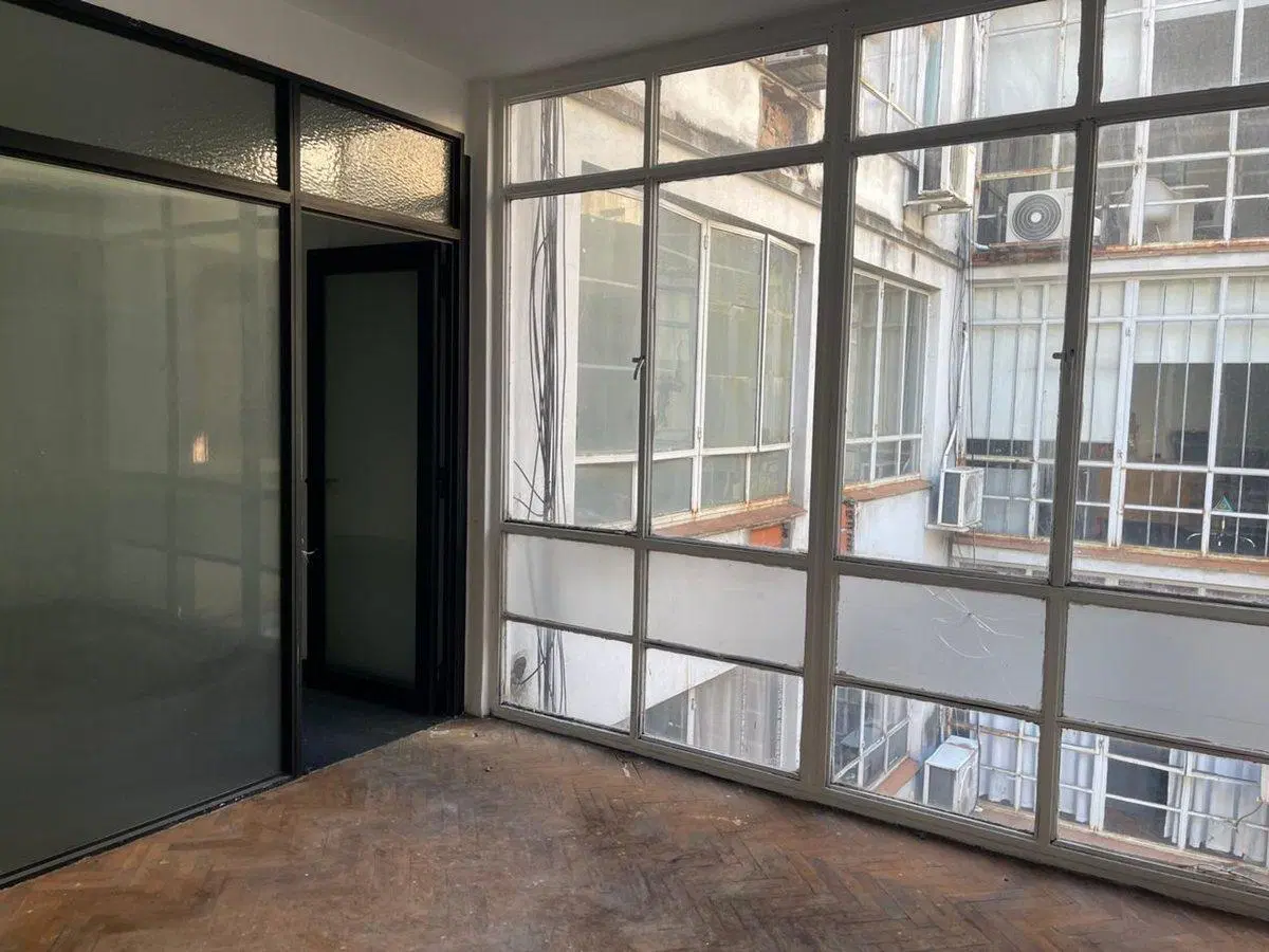 Venta Oficina Libertad 400 Gran Oportunidad 3