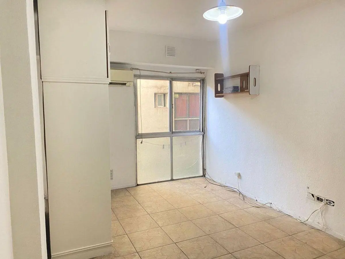 VENTA MONOAMBIENTE A METROS DE AV. 9 DE JULIO 4
