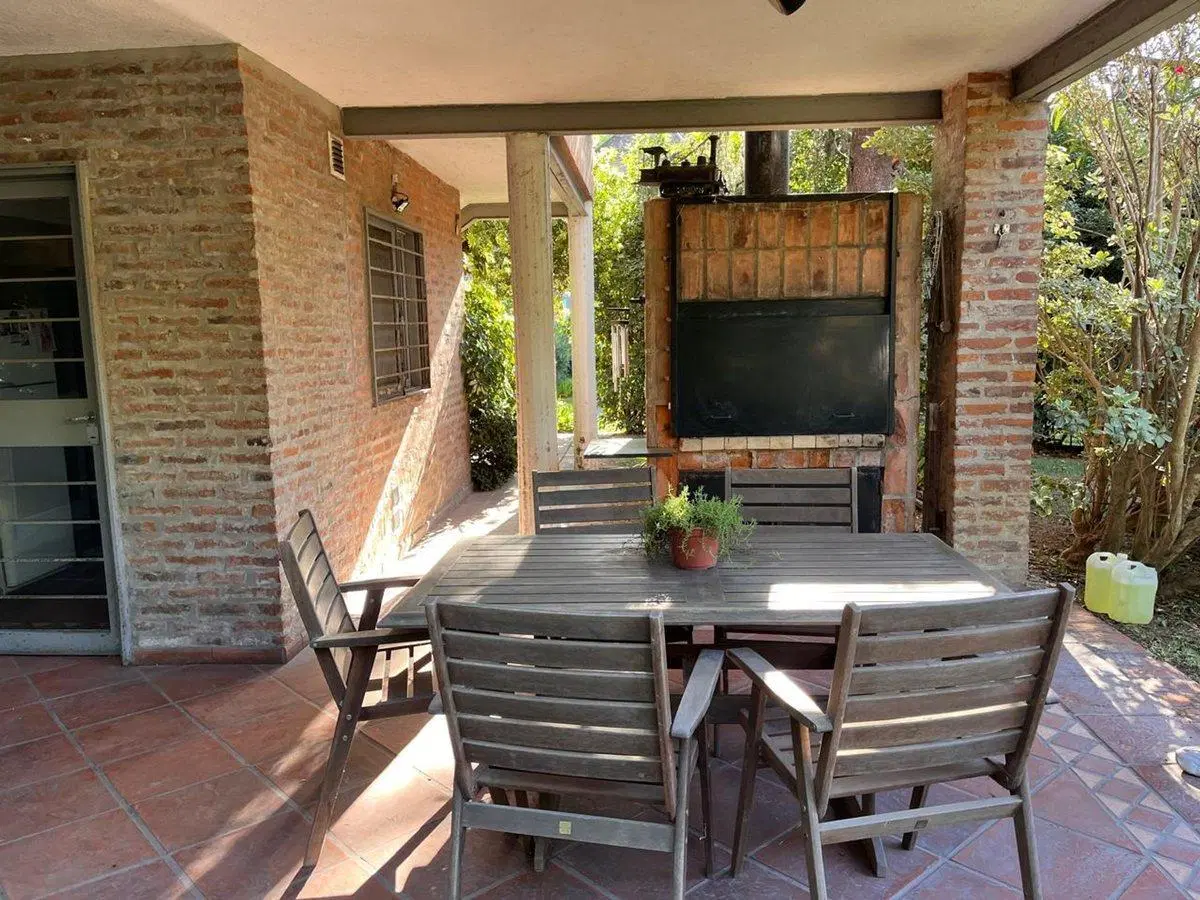Venta de Casa 4 Ambientes en Bo Los Troncos Pilar 3