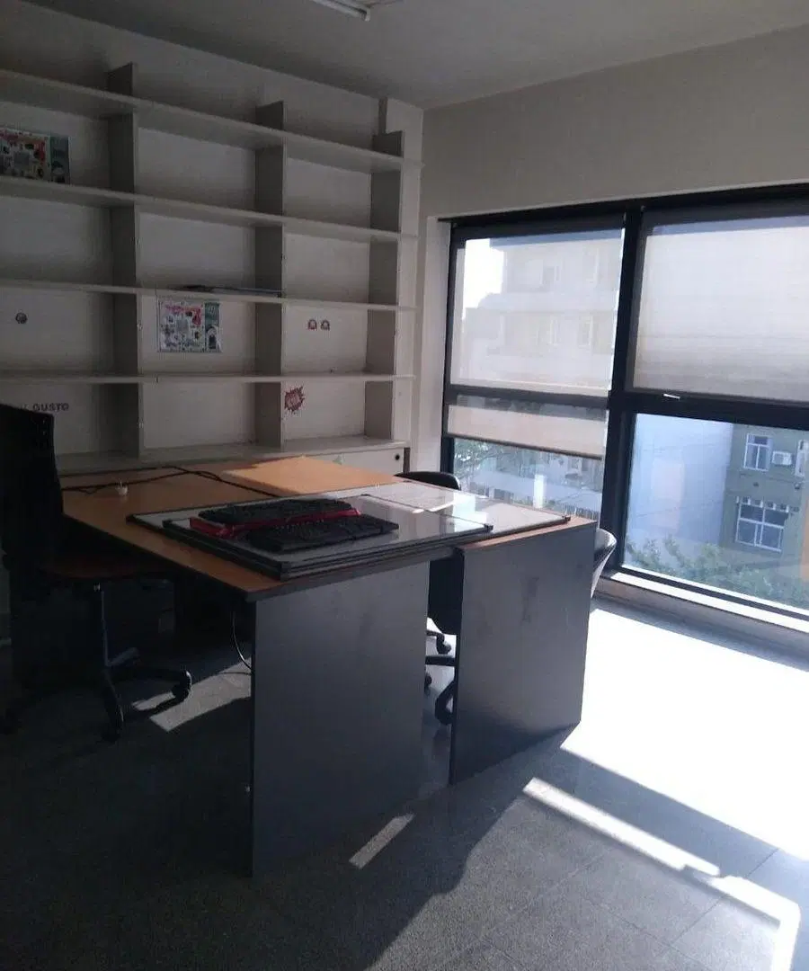 VENTA OFICINA CON COCHERA NUÑEZ 4