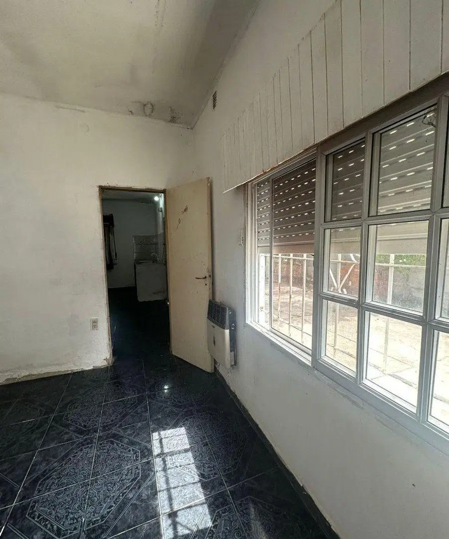 VENTA CASA EN LOTE PROPIO 2 AMBIENTES ALE. KORN 4