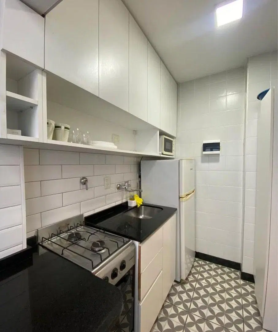 Práctico dos ambientes en Pacheco de Melo y Callao 4