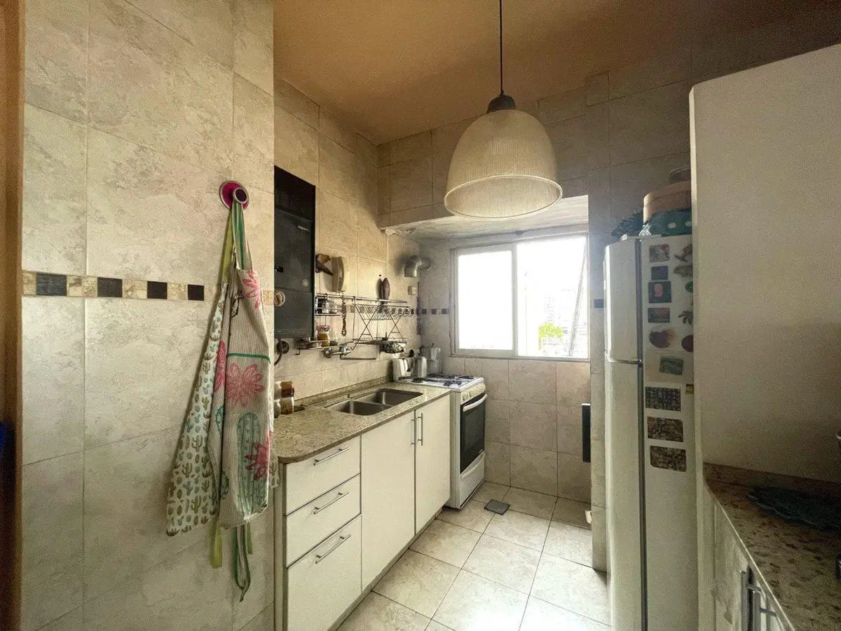 VENTA- ABASTO- 3 AMBIENTES- BALCON- SUPERLUMINOSO 4